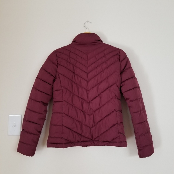 Gap burgundy puffer jacket- XS - Picture 2 of 4
